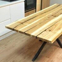 Стіл з масиву ясену