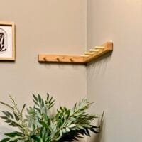 Кутова вішалка