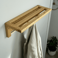 Вішалка в передпокій